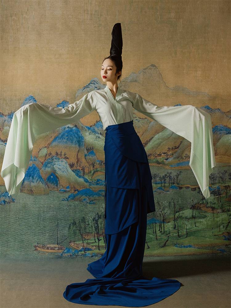 Chinese classical dance is only this green, green, wide -sleeved long skirt dance, water sleeve Hanfu body rhyme yae Han Tang performance clothing