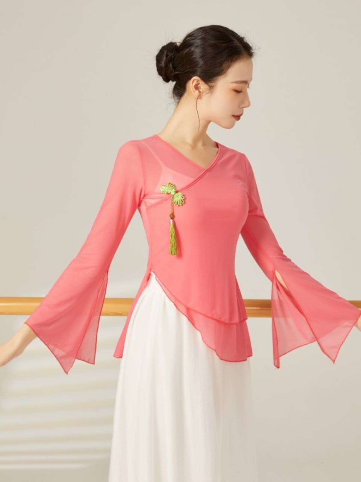 Classical dance gauze body rhyme training girl elegant performance service art test Chinese style fairy foundation dance clothes top