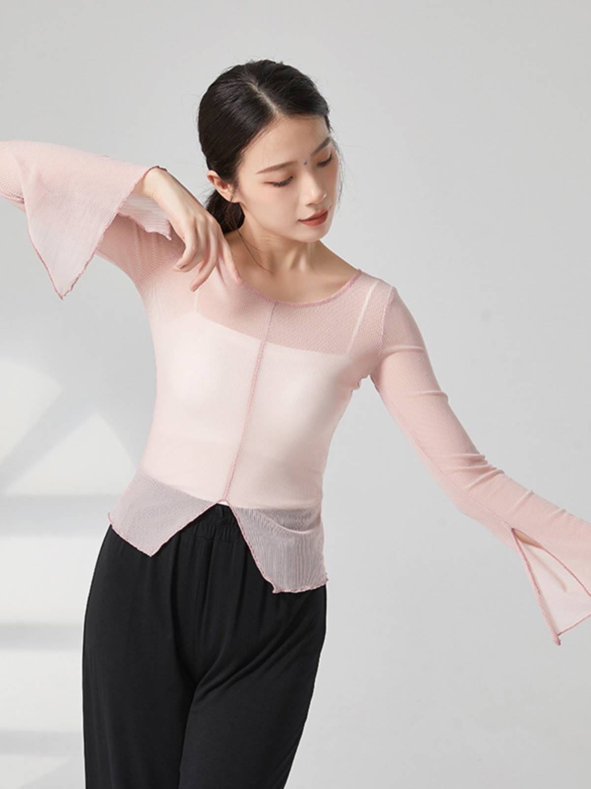 Classical Dance Teacher Class Lesson Charustering Female Permanent Gargam Covels Chinese Dance Service Performance Services Modern Dance top