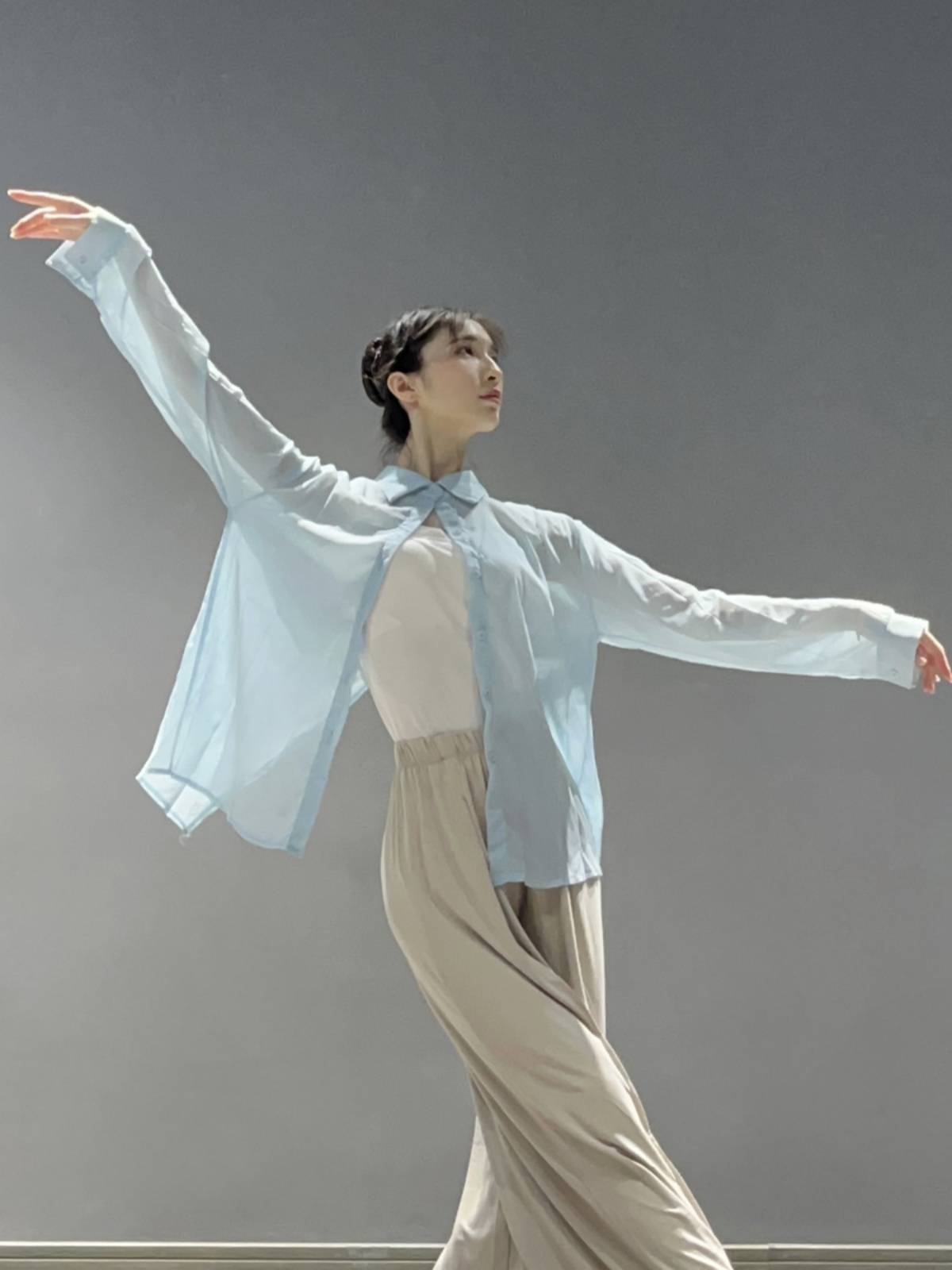 Modern dance classical dance clothing elegant gauze Chinese dance exercise, female body Yunxianqi cardigan shirt performance service