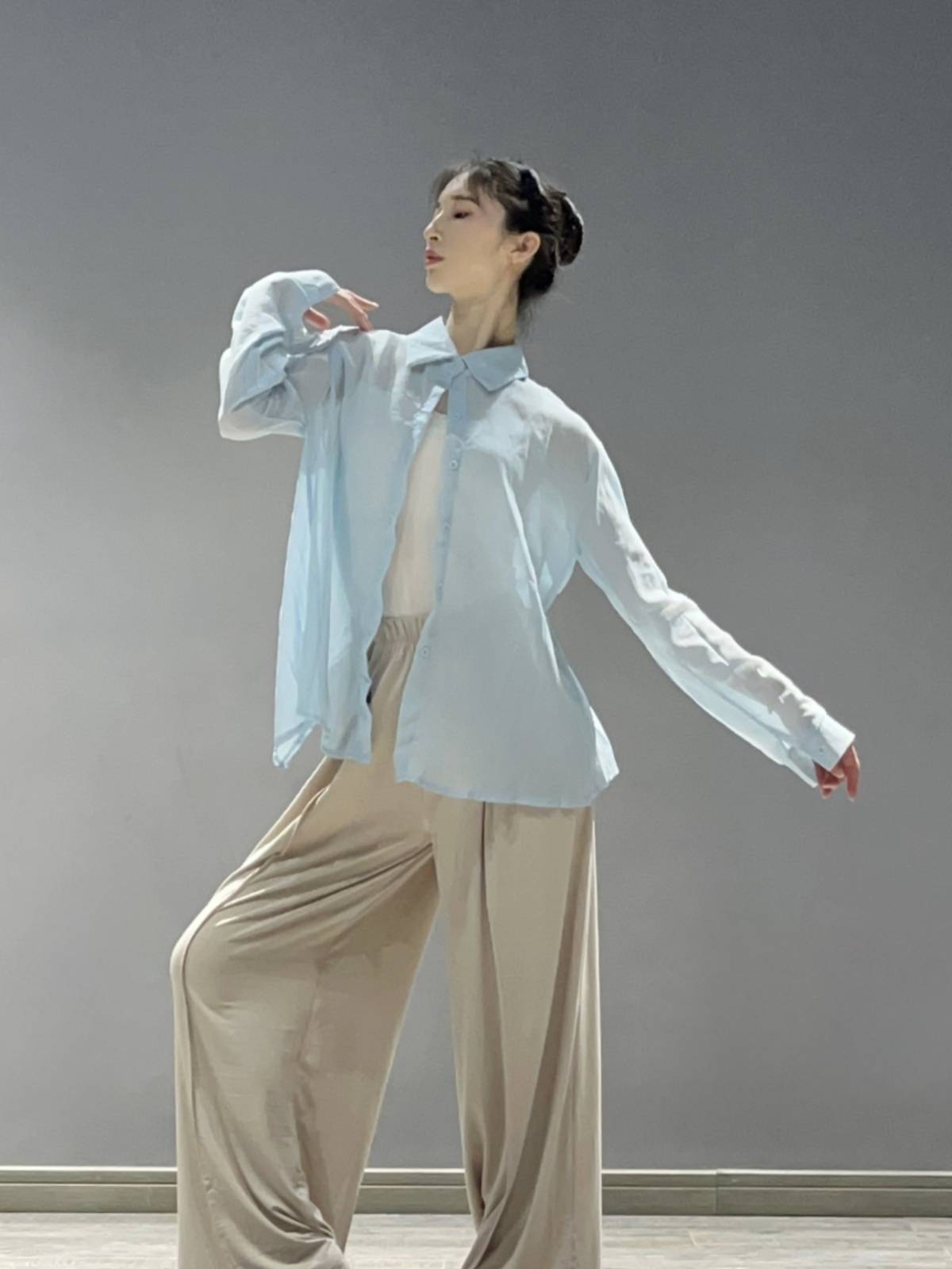 Modern dance classical dance clothing elegant gauze Chinese dance exercise, female body Yunxianqi cardigan shirt performance service