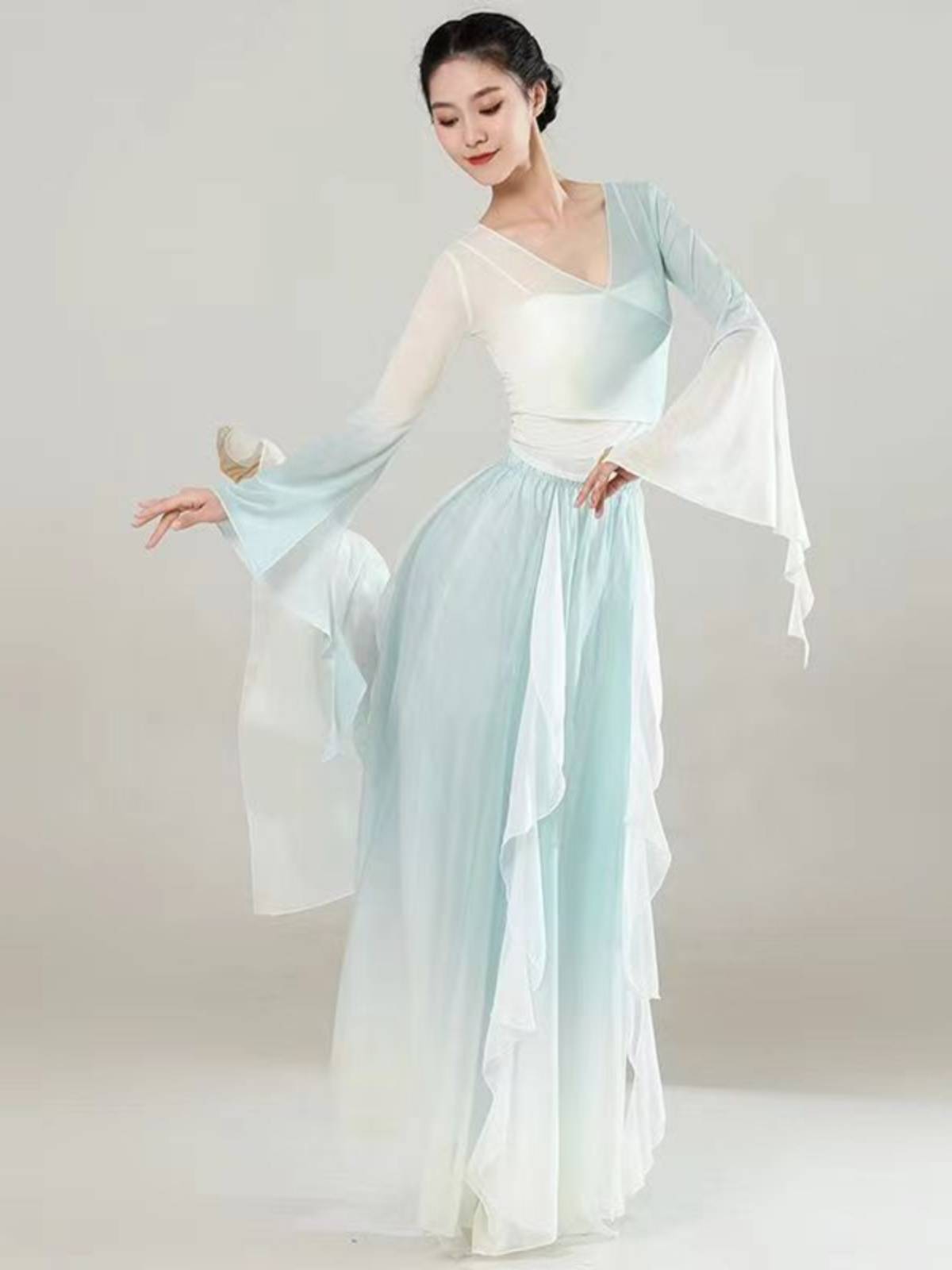 Classical dance clothing female gradient flowers, pants, rhyme, fairy, Chinese dance ancient wind art test net meal practice service