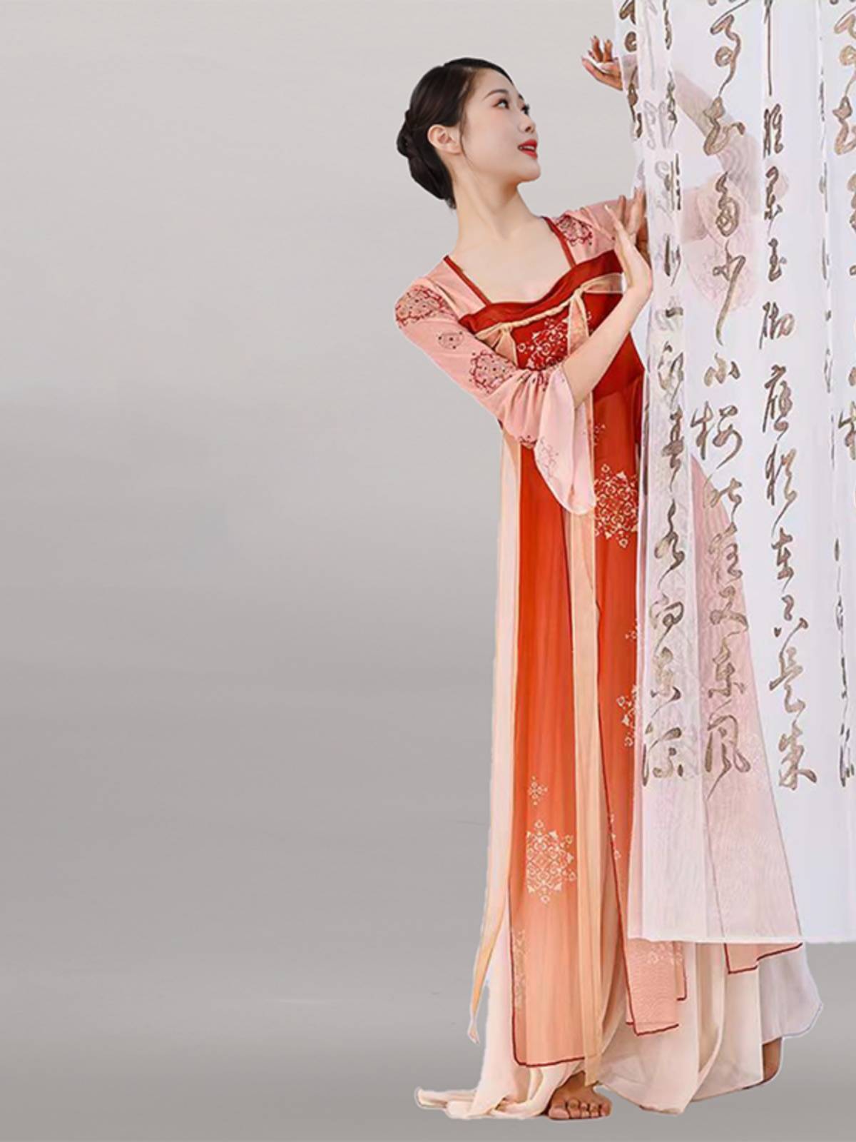 Classical dance service girl elegant and breasts Han Tang ancient style Chinese dance watch show gauze body rhyme exercise skills test service