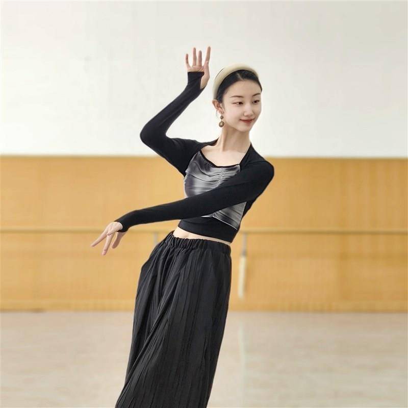 Modern Dance Autumn and Winter Dance Ink Pacation Practice Services Dress Classical Dance Form Training Long -sleeved Clothing Female Art Test