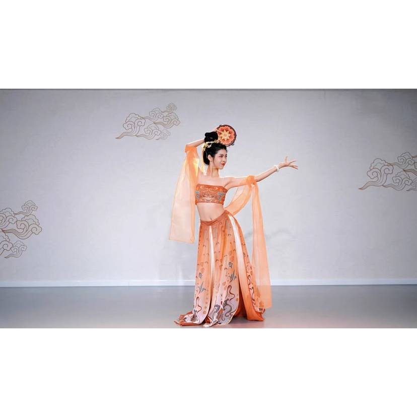 New classical dance questioned carp derivative dance service koi color color Chinese style fairy Chinese dance training service