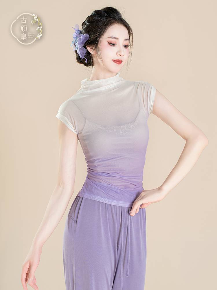 The ancient flag, the new classical costume, the Chinese dance dress, the Chinese dance dress, the physique, and the top clothes