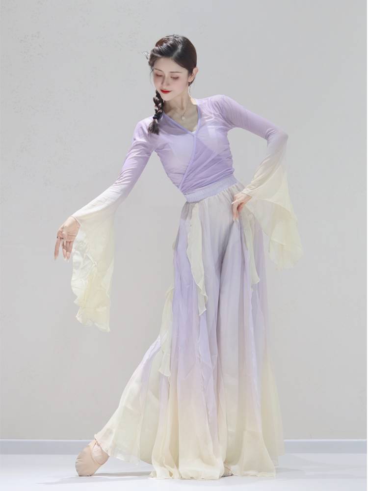 Qing Yi Qian's classic choreographer, the fragrance dress girl, and the Chinese dance costume