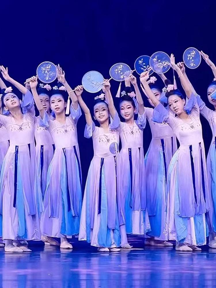 Jiangnan Girl Spring March Rouge Makeup Peach Blossom Dance Server Children's Classical Dance Performance Service Chinese Wind Practice Service