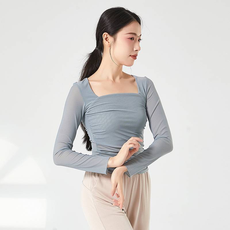 Pure gentle dance style slightly penetrated mesh long -sleeved top collar naked feel is thin classical dance service