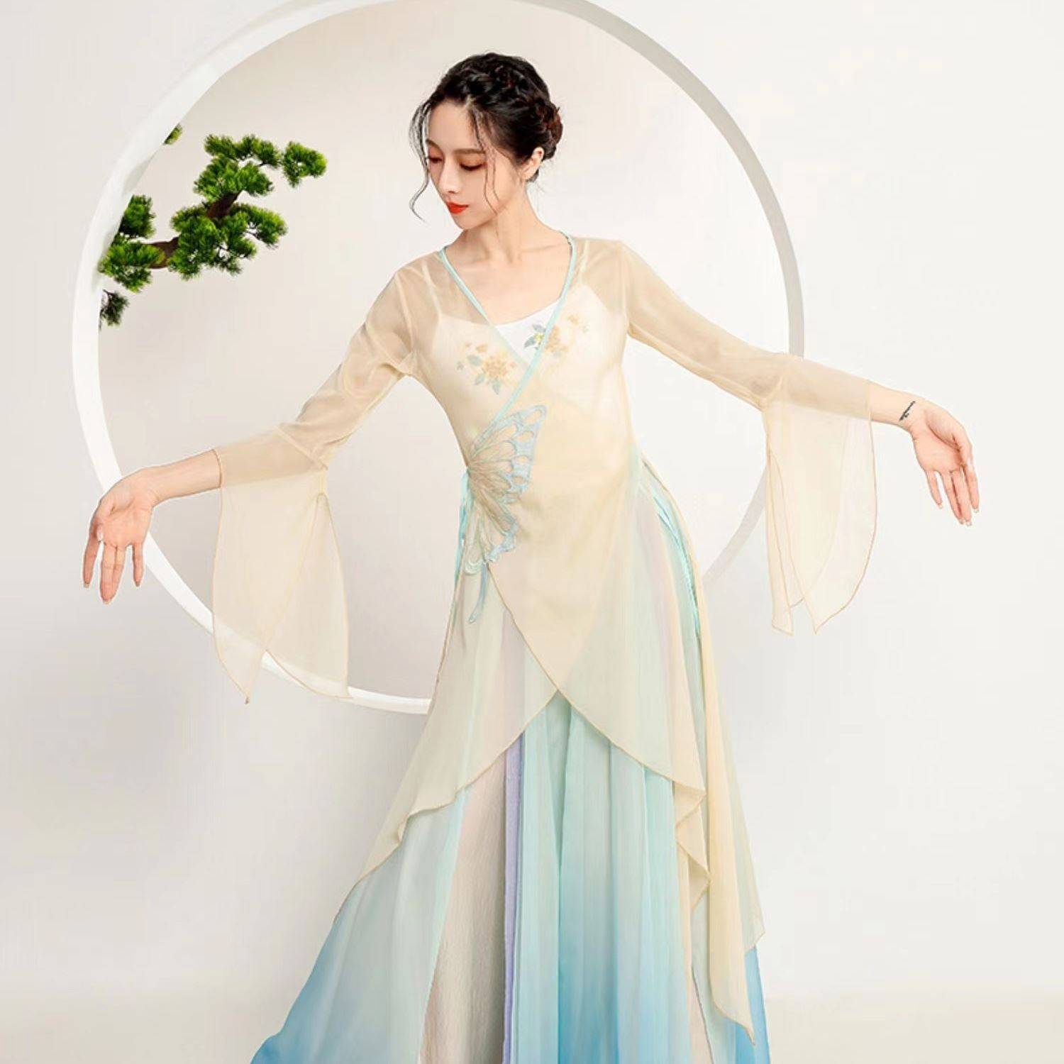 Peerless classical dance clothing elegant body rhyme, butterfly gradient ginematic practice service national dance Chinese style performance service