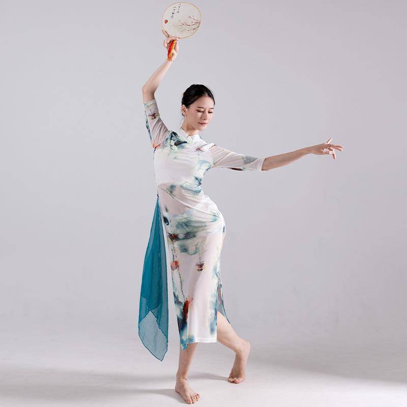 2024 Xinli ink dye cheongsam ancient style dance service blue and white scarf elegant print classical Oriental dance service