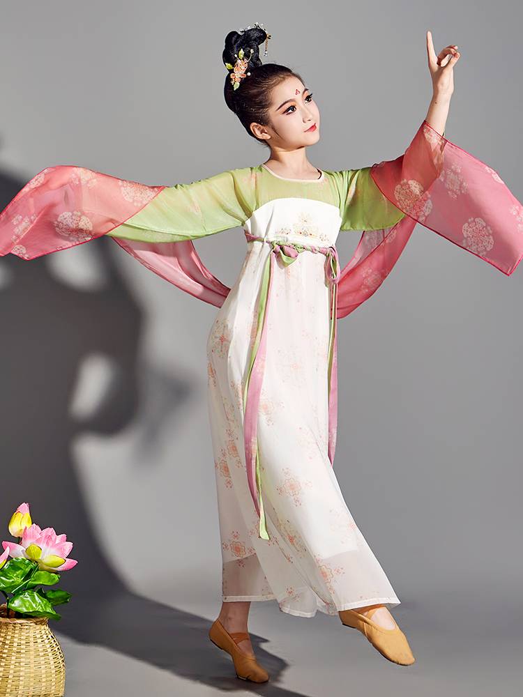 Children's Hantang Classical Dance Performance Series on the Chunshan girl elegant dance dance lotus pond dance performance service
