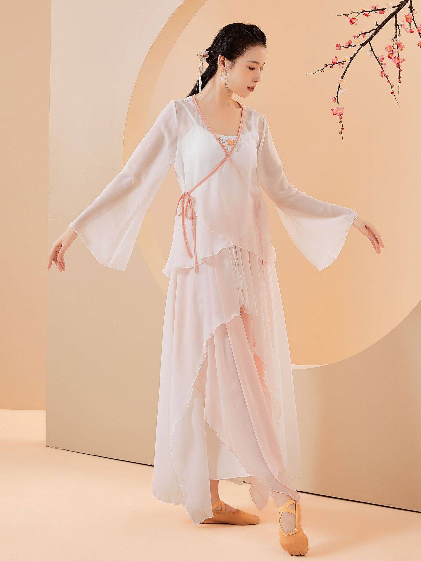 Classical dance service new top jacket elegant body rhyme yarn practice service Chinese dance nation performance clothing set women