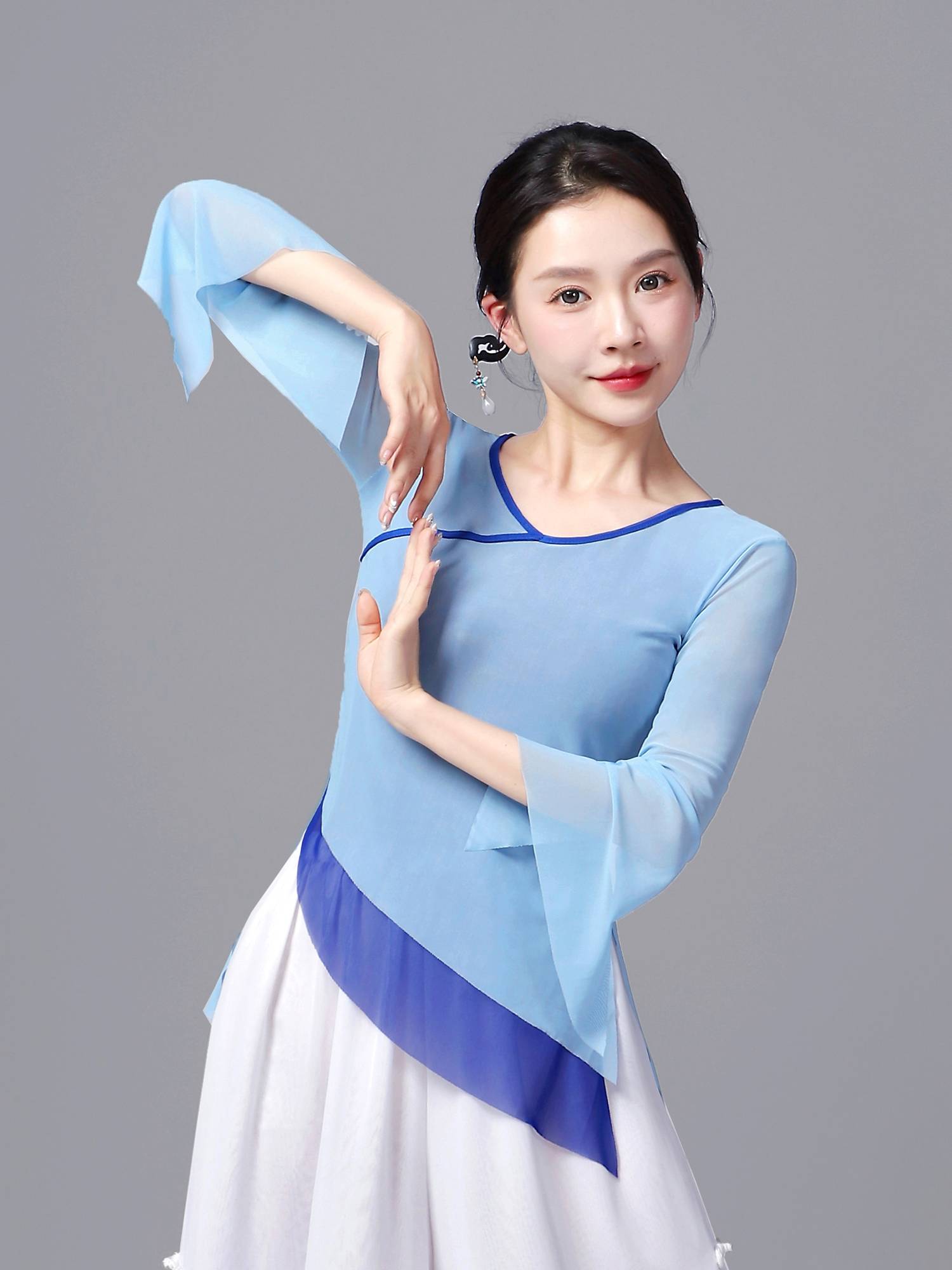 Beiwu College the same classical dance training service base training gauze wide -leg pants temperament, rhyme flared sleeve top