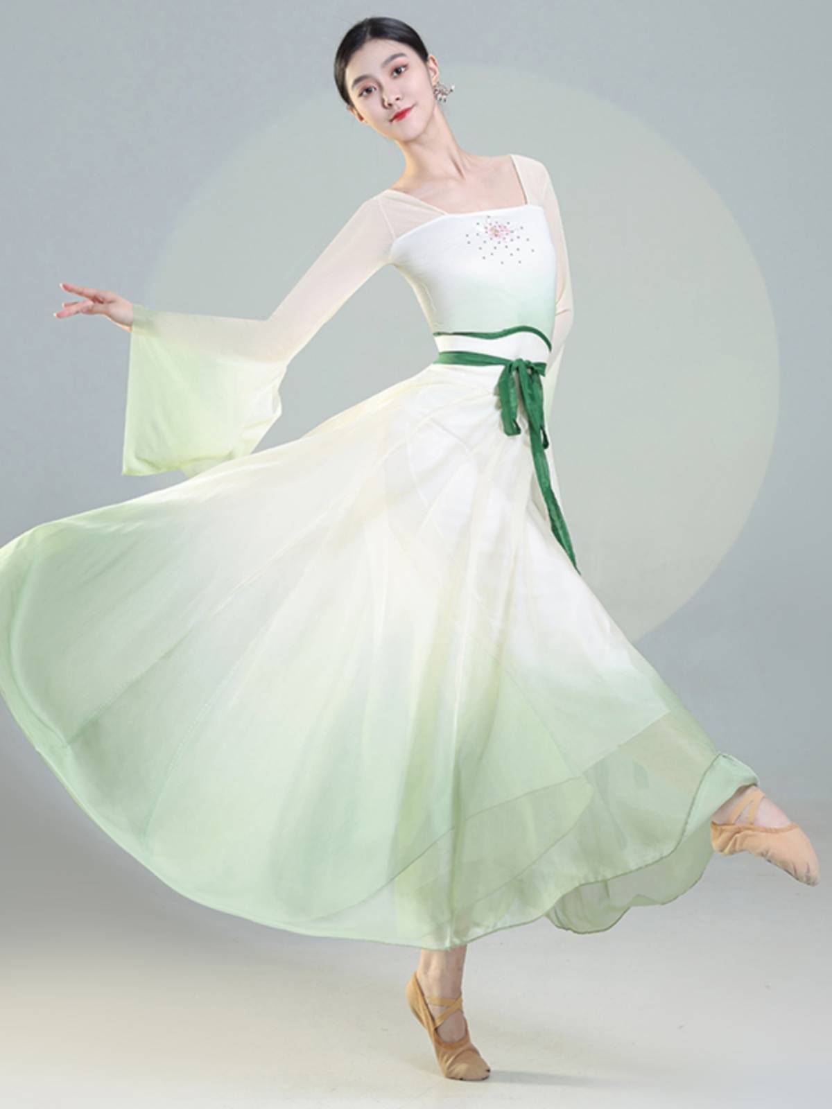 Classical dance dance clothing elegant practice clothes fairy, rhyme, gathers, Chinese dance national dance performances showing suit suits