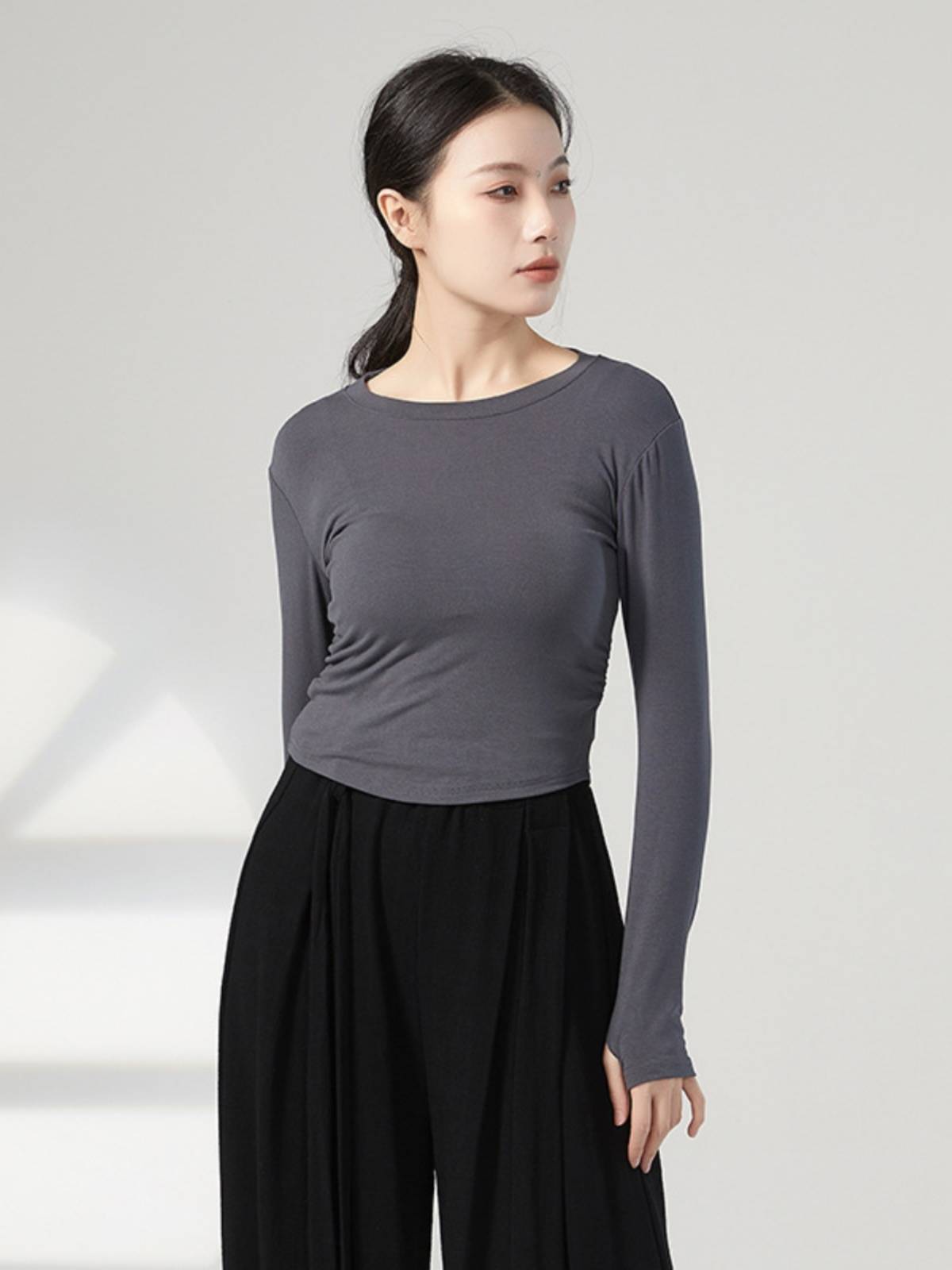 Modern dance exercise girl spring long sleeve sleeve sleeves refers to slim Chinese dance classical dance -shaped teacher dance service