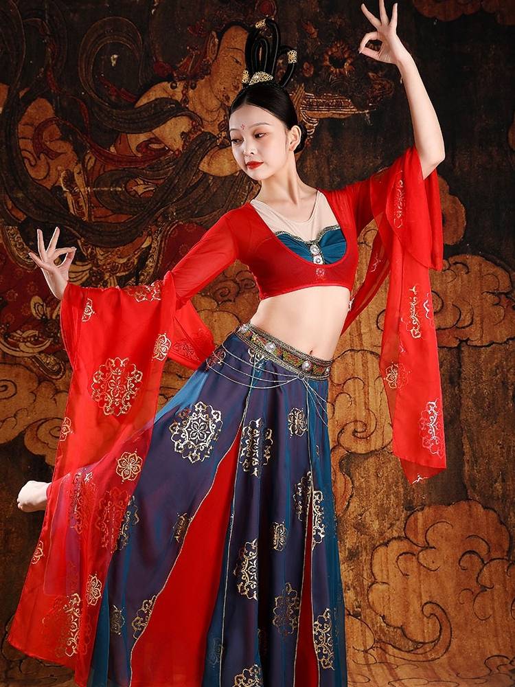 Dunhuang Feitian Hanfu exotic style elegant dancing sexy photo service Chinese style red classical dance performance service