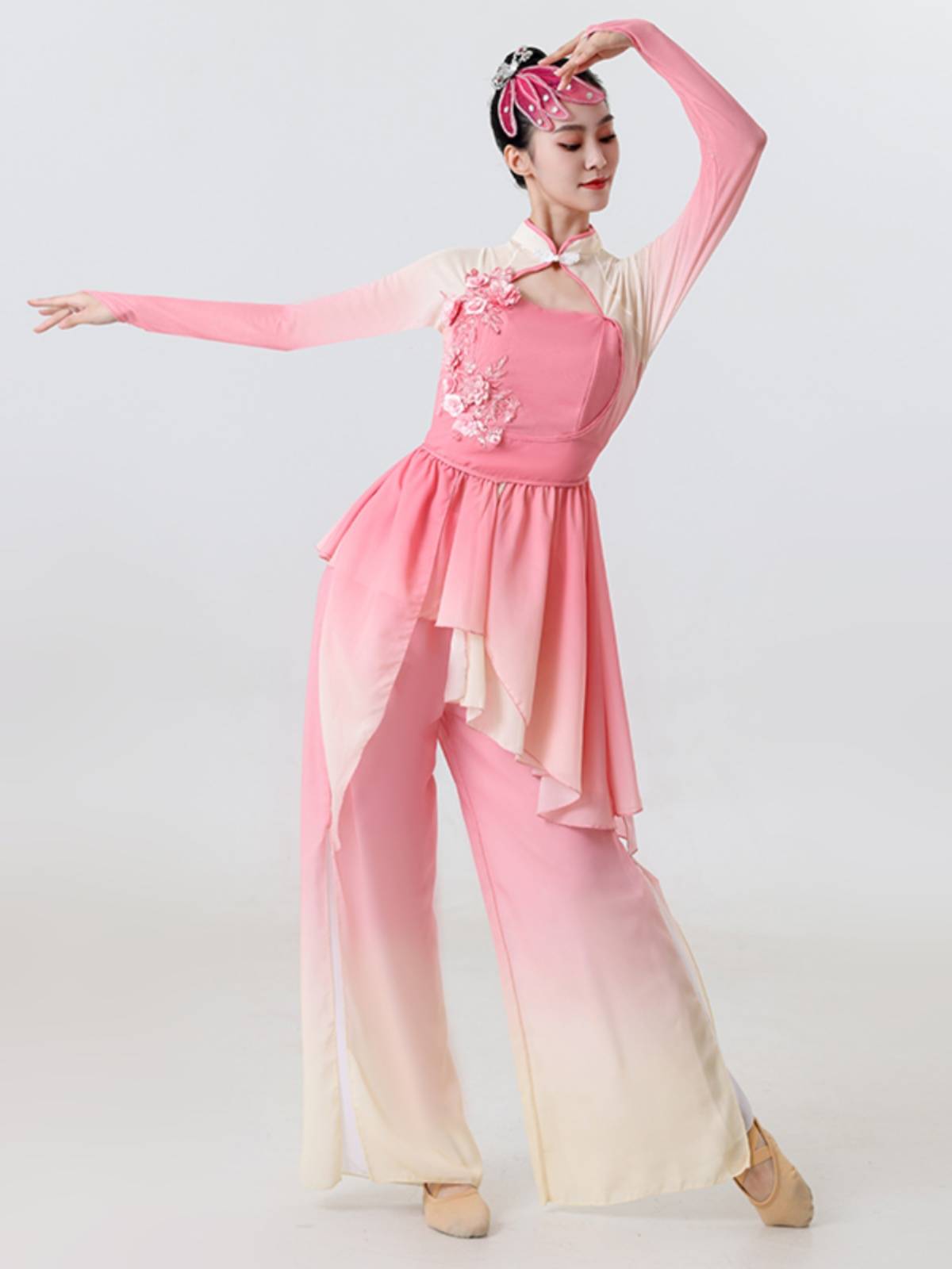 New classical dance performance service girl elegant Chinese dancer Yangge Yangko umbrella dance fan dance independent dance art test dance service