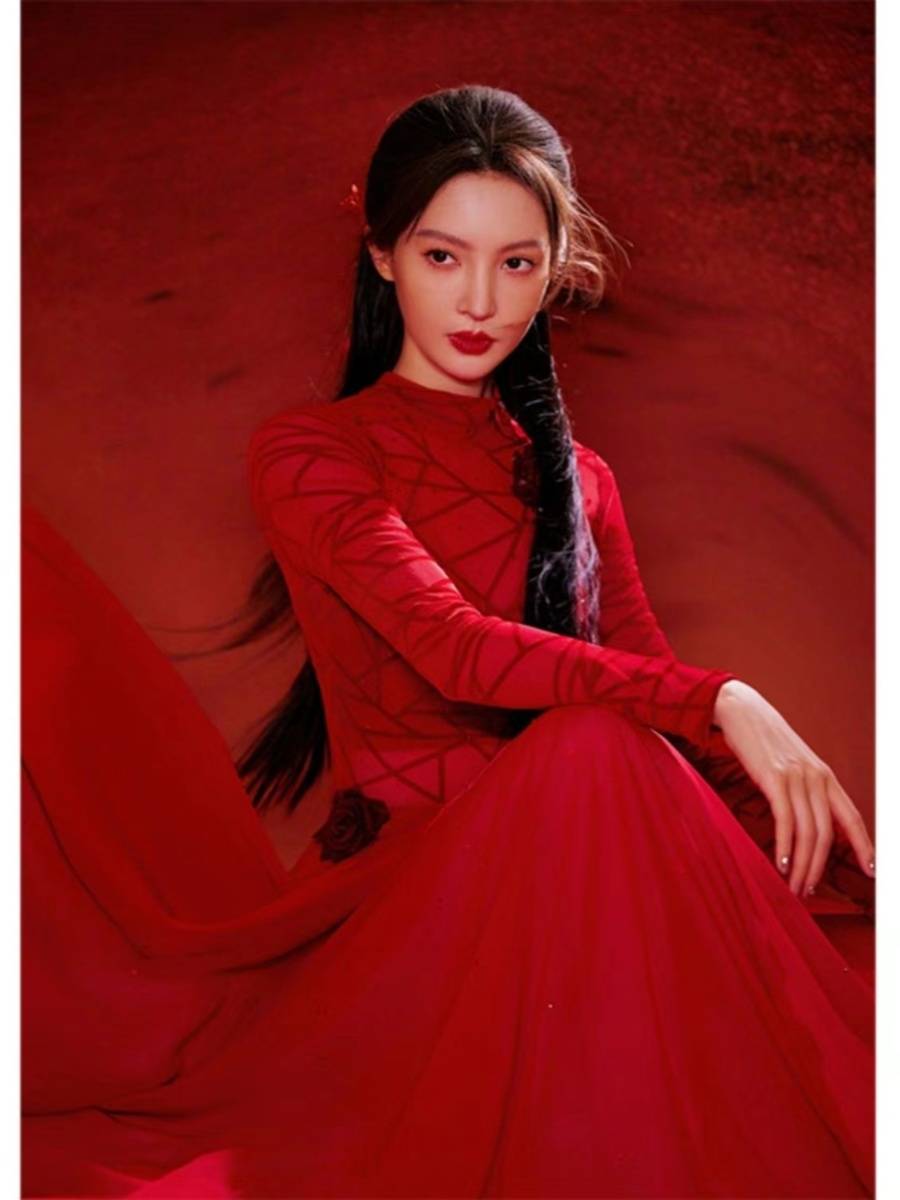 ♪ The same red bouquet of the morning ♪