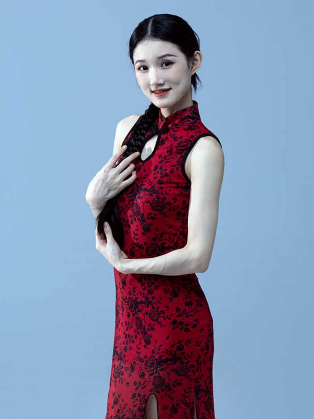 Cheongsam dance clothing female improved Chinese dance show is thin, high, high -opening classical dance dance net gauze elasticity