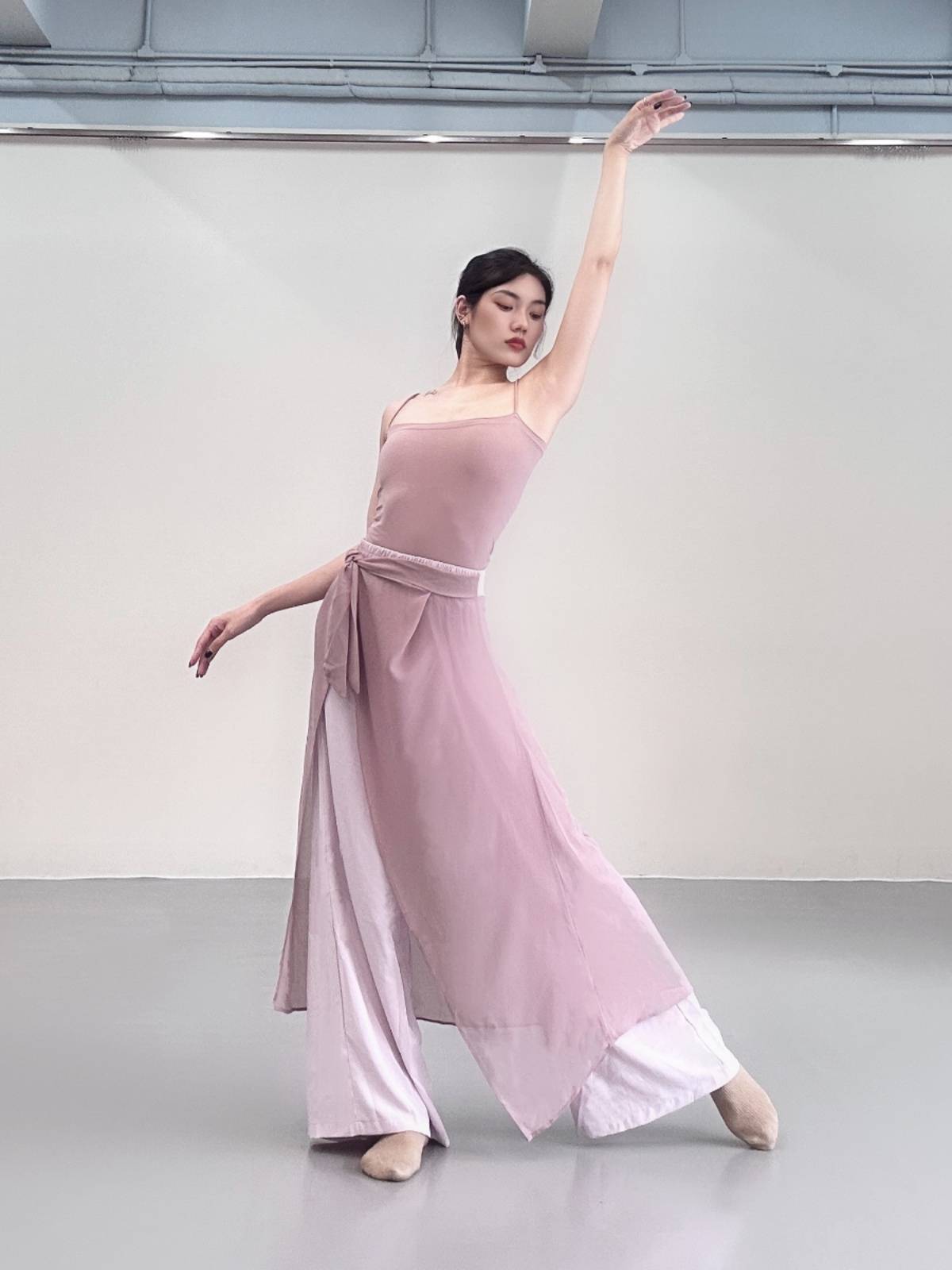 Fusu Dance New Guofeng Dance Modern Ballet Classical Dance Dance Dance Dance Dance Pants Performance Skirt Skirt New Put