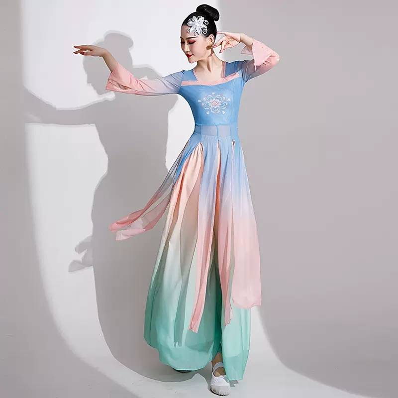 2024 New Gradient Color Color Chinese Classical Dance Performance Service Girl China Wind Fairy Fan Dance Dance Set