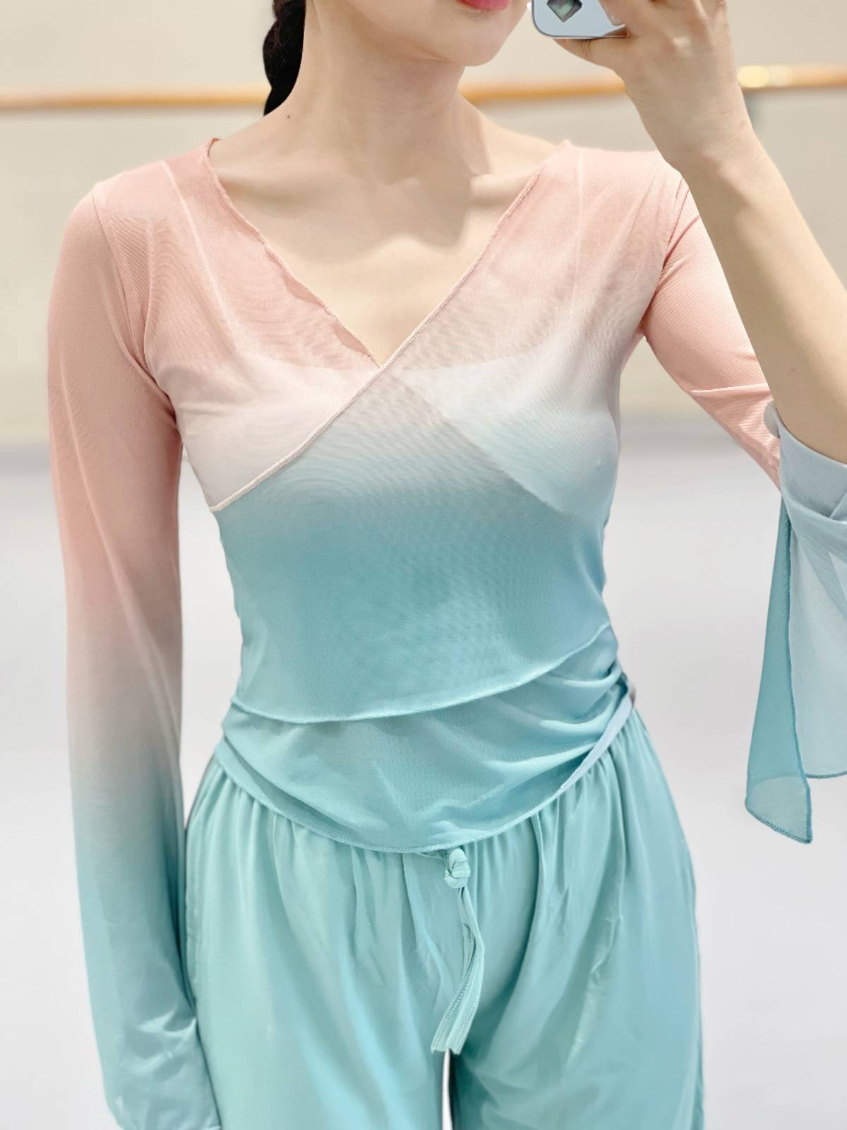 Classical dance gauze performance clothing female elegant fairy -qi, rhyme, female Chinese dance exercise, net gauze dance top