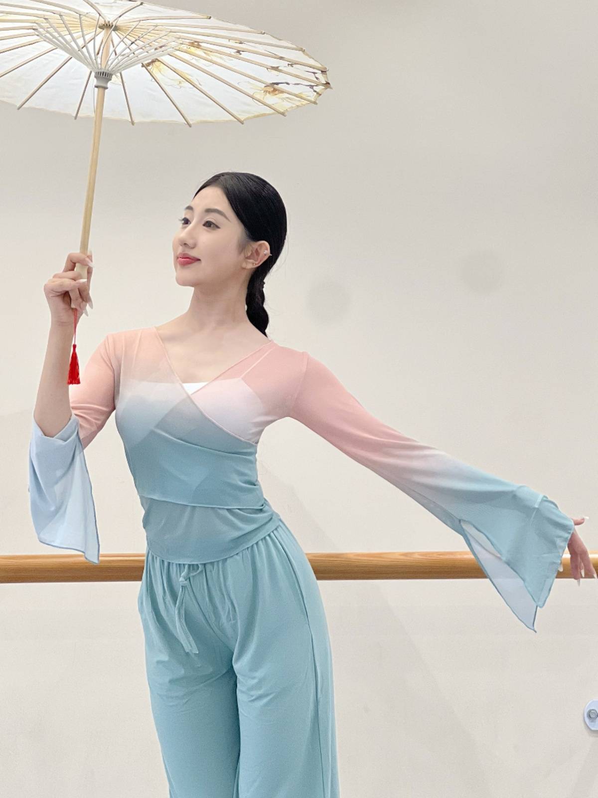 Classical dance gauze performance clothing female elegant fairy -qi, rhyme, female Chinese dance exercise, net gauze dance top