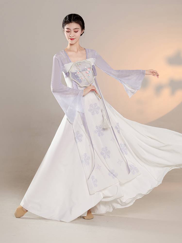 Classical dance clothing female elegant body rhyme Han Tangqi breasts ribbon gradient skirt dress art test square dance performance