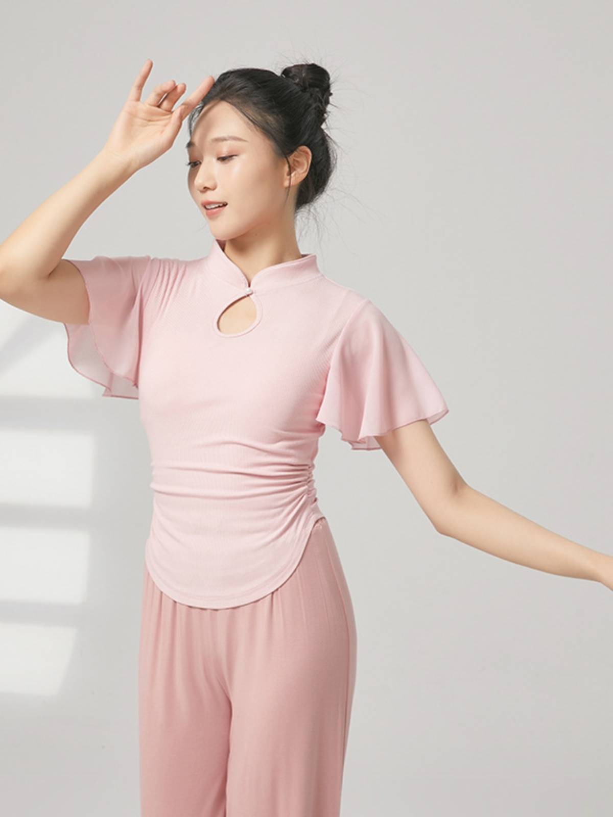 Classical dance new Chinese cheongsam leader small flying sleeve top rhyme Chinese dance modern dance exercise teacher class