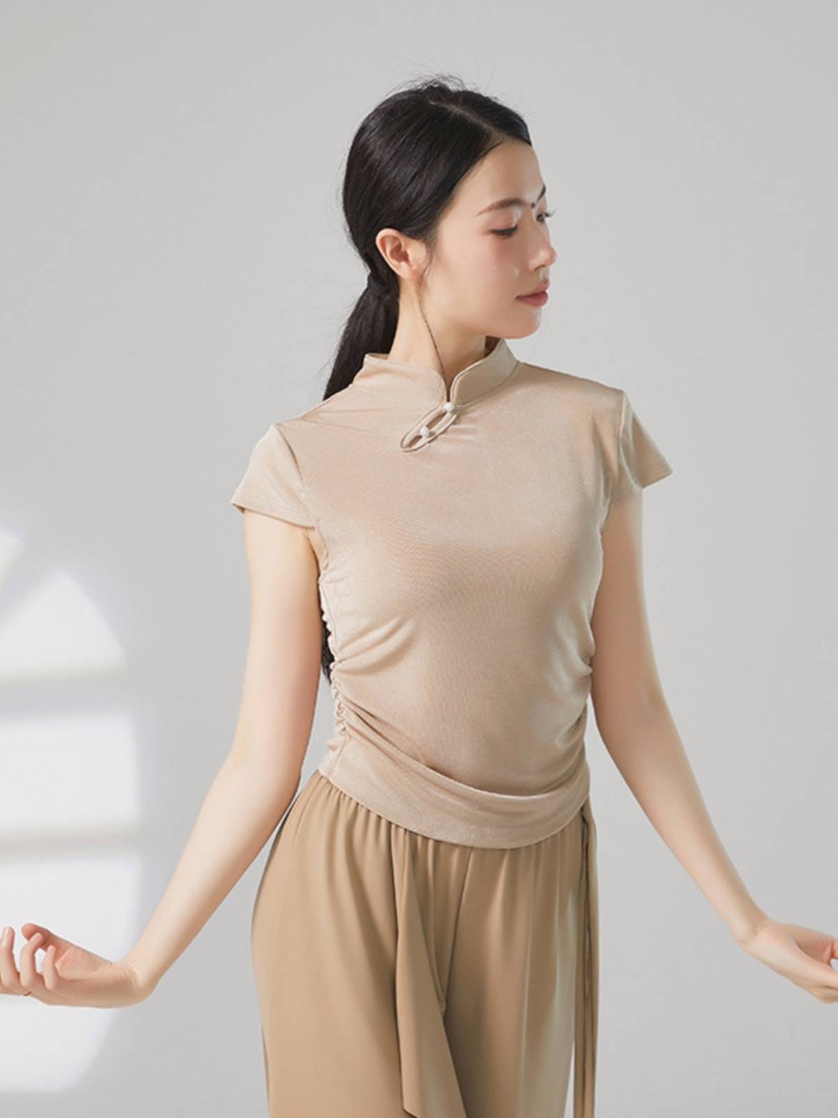 Classical dance body training clothing female summer short -sleeved cheongsam leading exercises modern dance watch show top