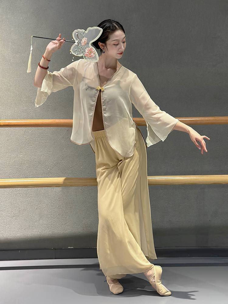 Classical dance yarn clothing flowers embroidery Chinese dance body rhyme clothes, loose exercise uniforms, cover blouse ancient style performance clothes