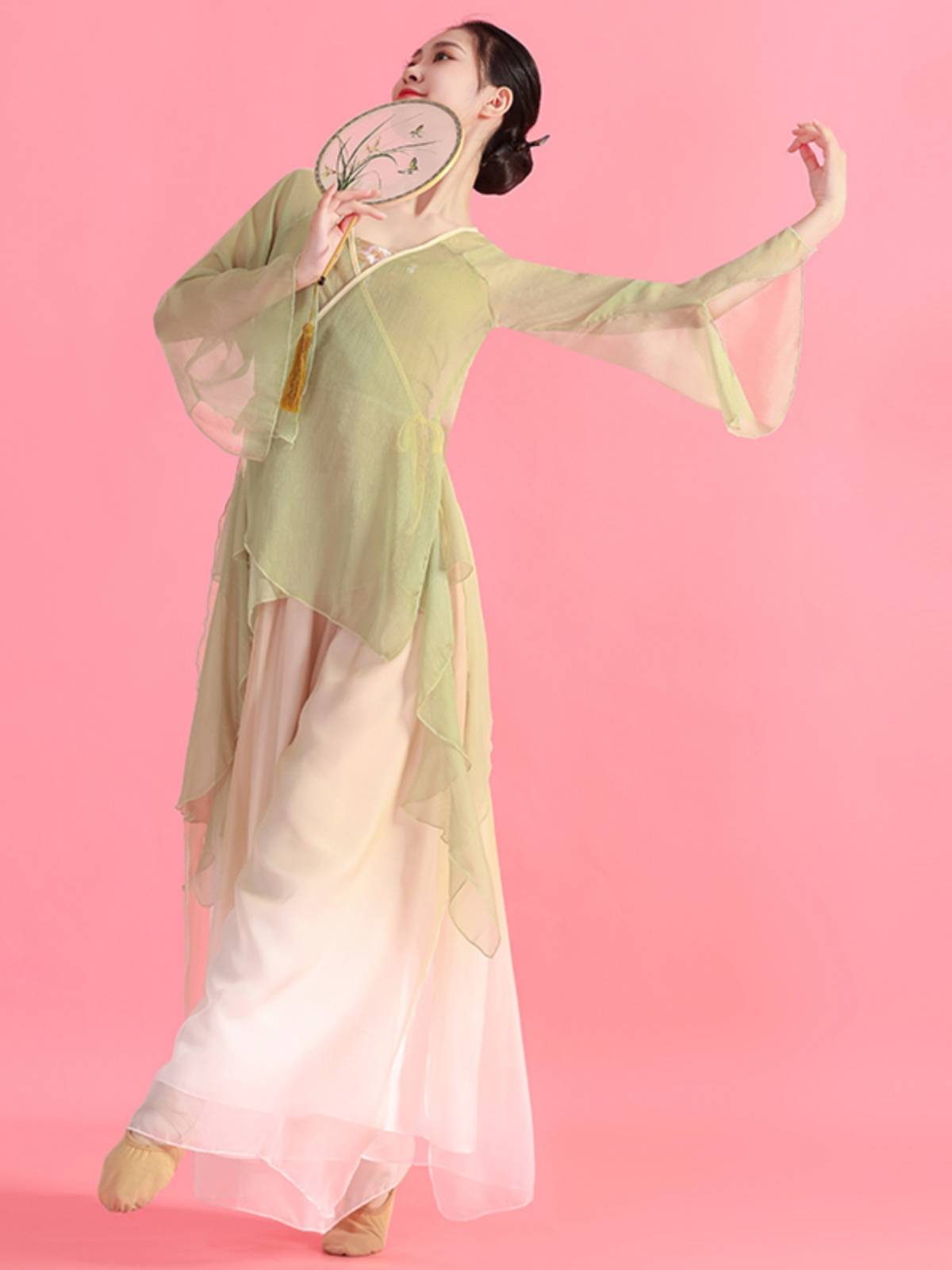 Classical dance service female body rhyme, elegant fairy, gauze, ancient style Chinese dance, go to Ximang Mangye practice uniform suit