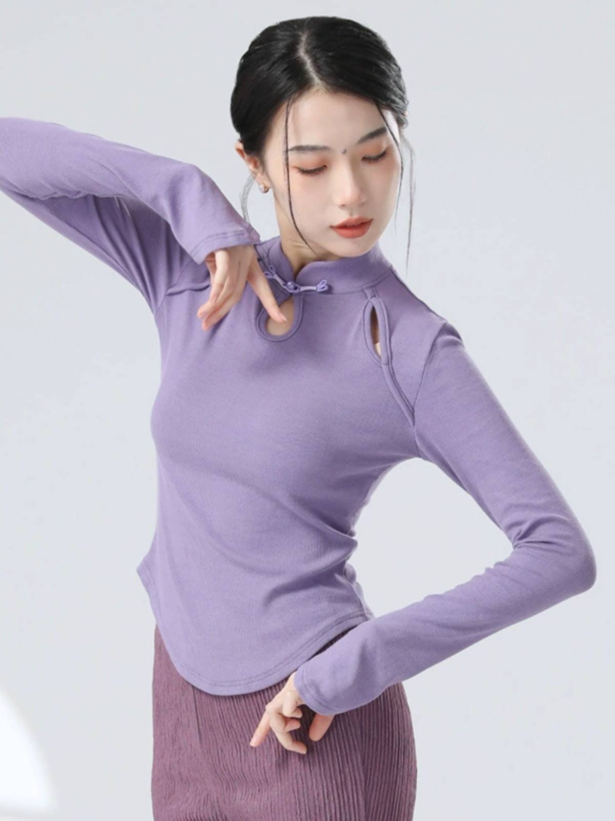 Classical Dance Modern Dance New Chinese Style Hollow Improved Moving Cheongsam long -sleeved sleeves refers to dance shape practice clothes