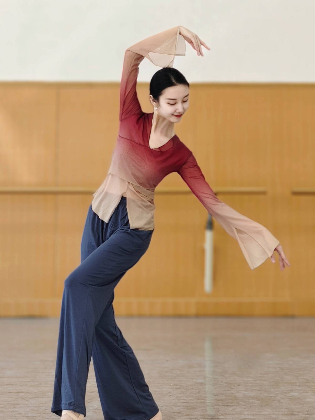 Classical Dance Graduation Rhymes Yaosa Jacket Practice Female Chinese Dance Ethnic Dance Modern Dance Clothing Foundation Training Service