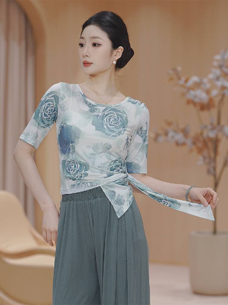 Dance service Modern summer adult female top short -sleeved printing ice silk Chinese classical dancing special practice new practice