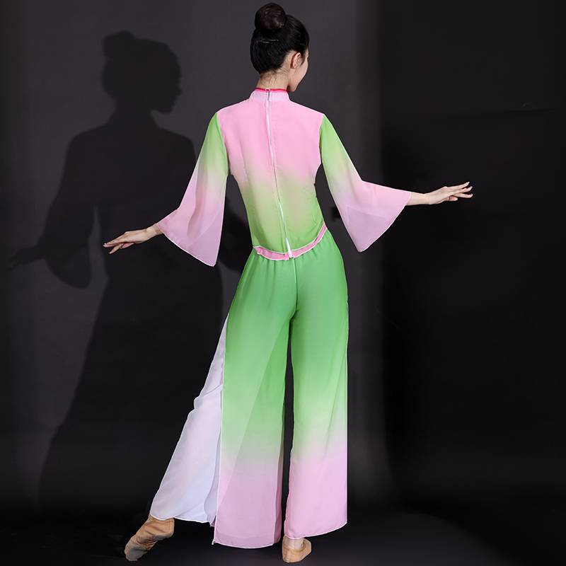 The new performance service female classical dance elegant Northeast Yangge clothing Jiaozhou dance clothing temperament square dance fan dance