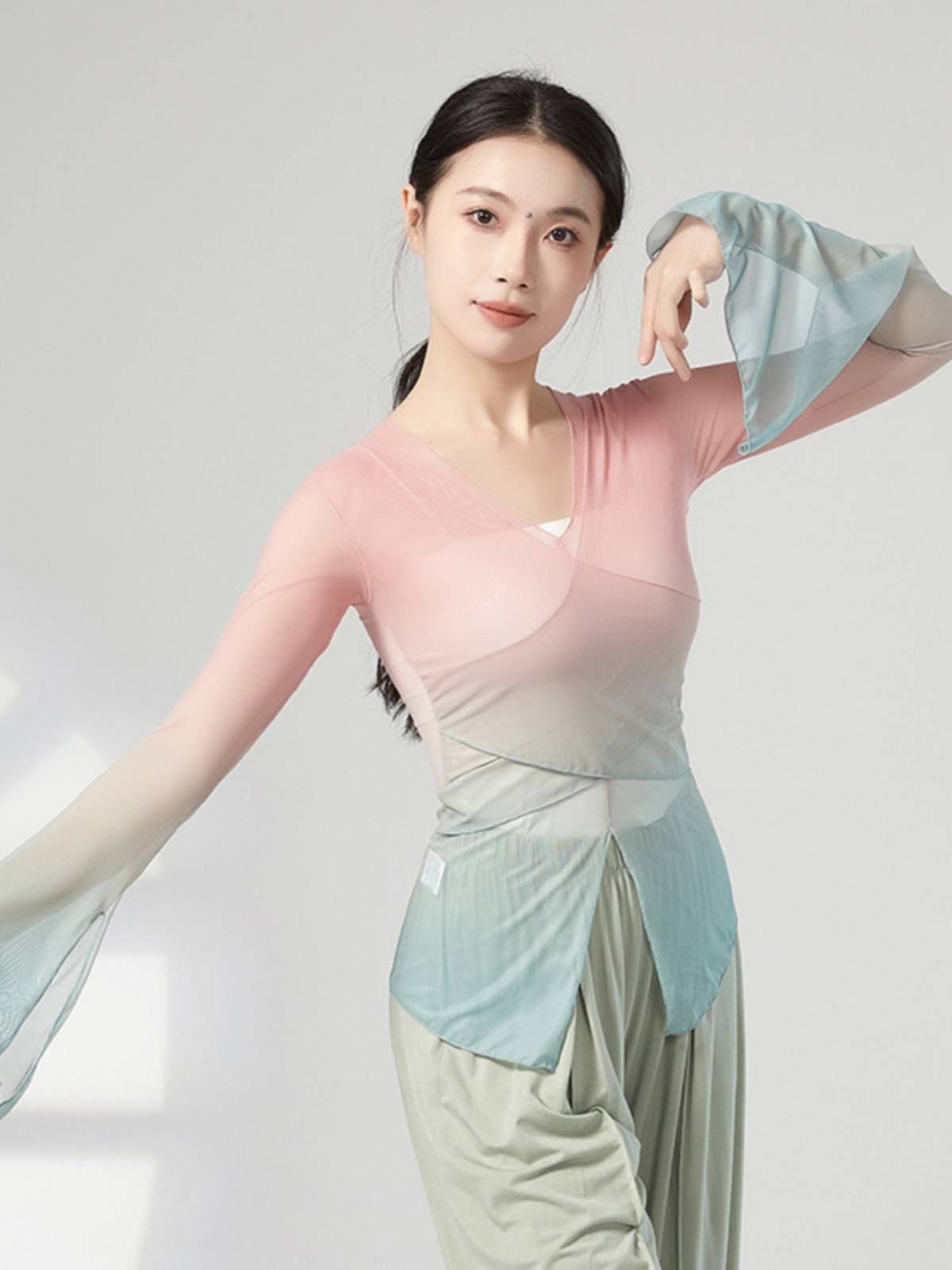 Classical Dance Graduation Rhymes Yaosaka Practice Female Chinese Dance Ethnic Dance Modern Dance Clothing Teacher Top