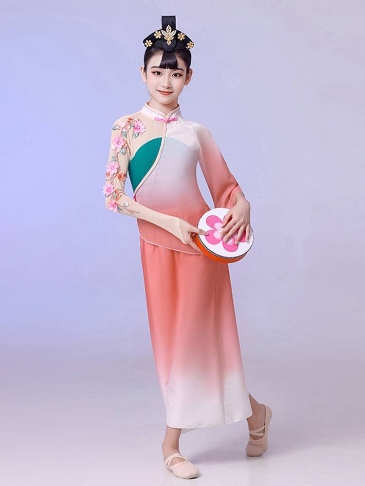 Children's performance service Weiyu Duzun Lotus Award Embroidery Fragrance Dance Dance Service Chinese Classical Classical Dance Flowing Yangge Service