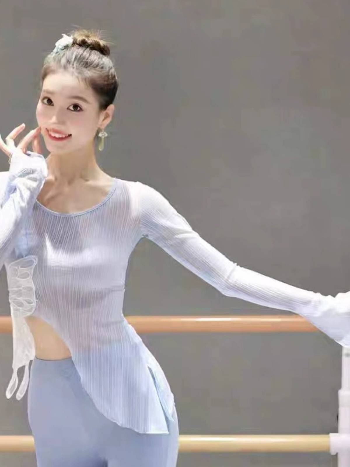 Classical dance body rhyme gauze Chinese dance collection training skills jacket new butterfly art test repair body fairy flared sleeve