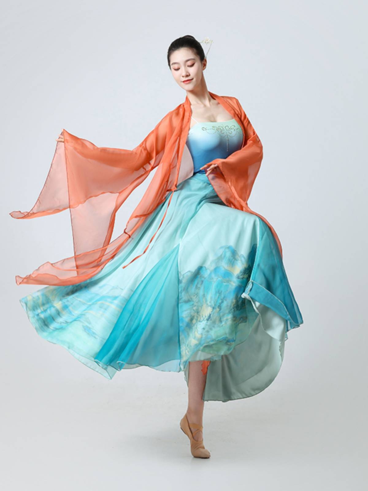 Classical dance clothing female performance clothing elegant long gauze ancient style Chinese dance exercise uniform big dress new skirt new