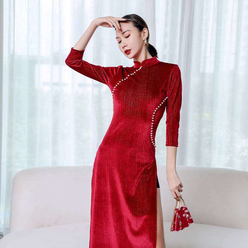 Classical dance exercise dance cheongsam split long retro Chinese dance Republic of China fan dance performance service service autumn and winter