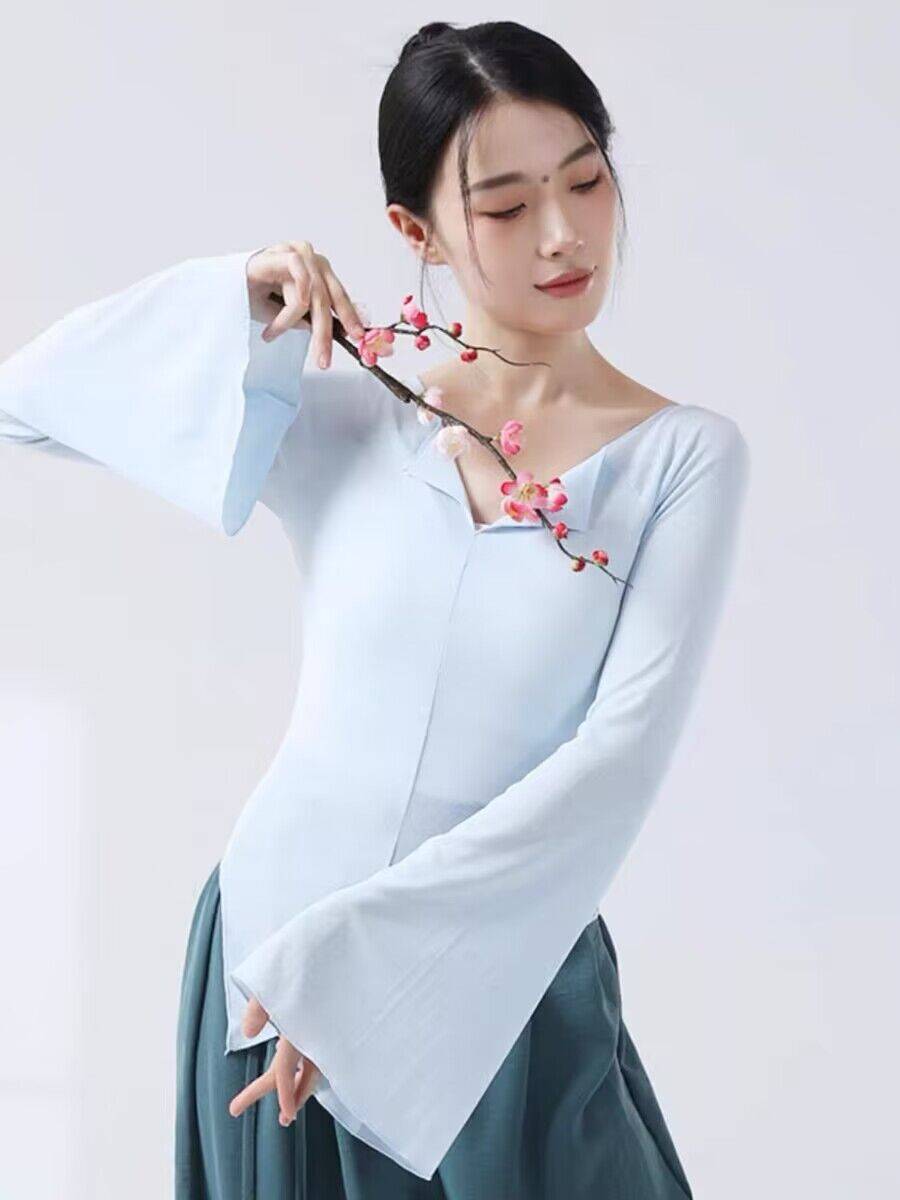Modern Dance Foundation Sports Sports Performance Fluton Sleeve Chinese National Style Charm Classical Dance Day Frequent Federation Female Women