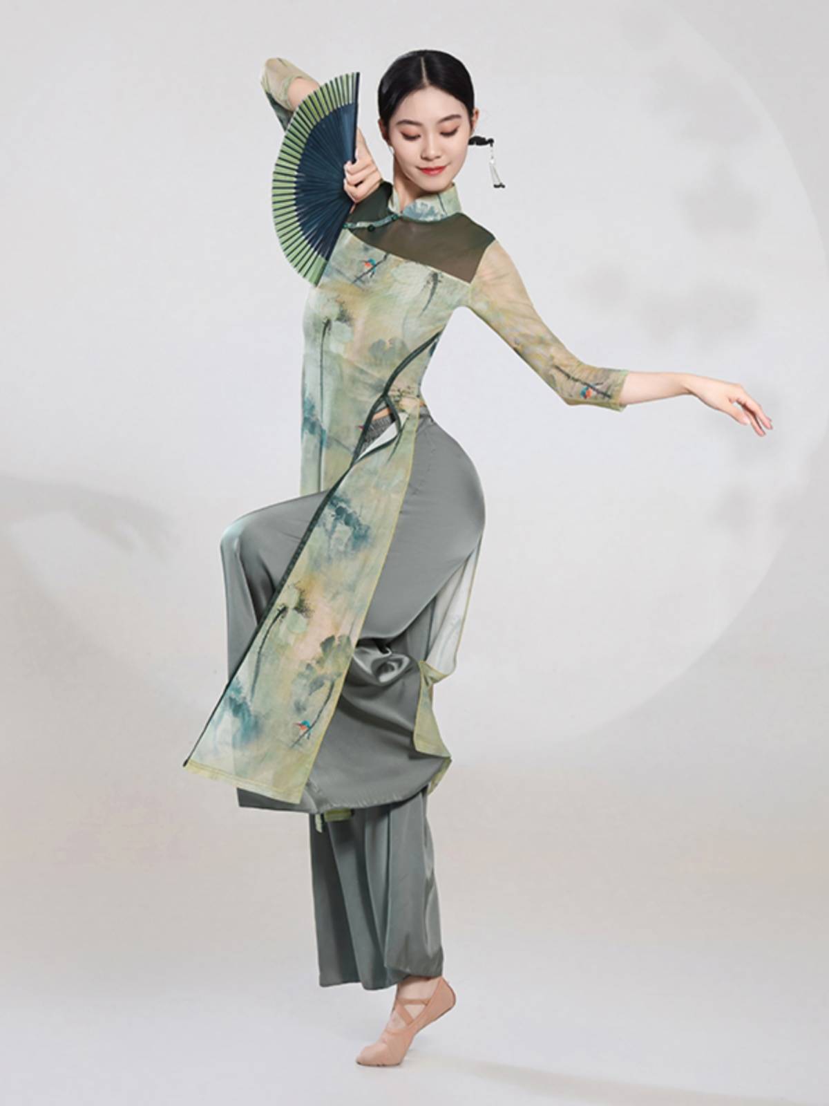 Classical cheongsam dance clothing female Chinese style body rhyme elastic printing gauze training exercise -shaped body etiquette performance clothing
