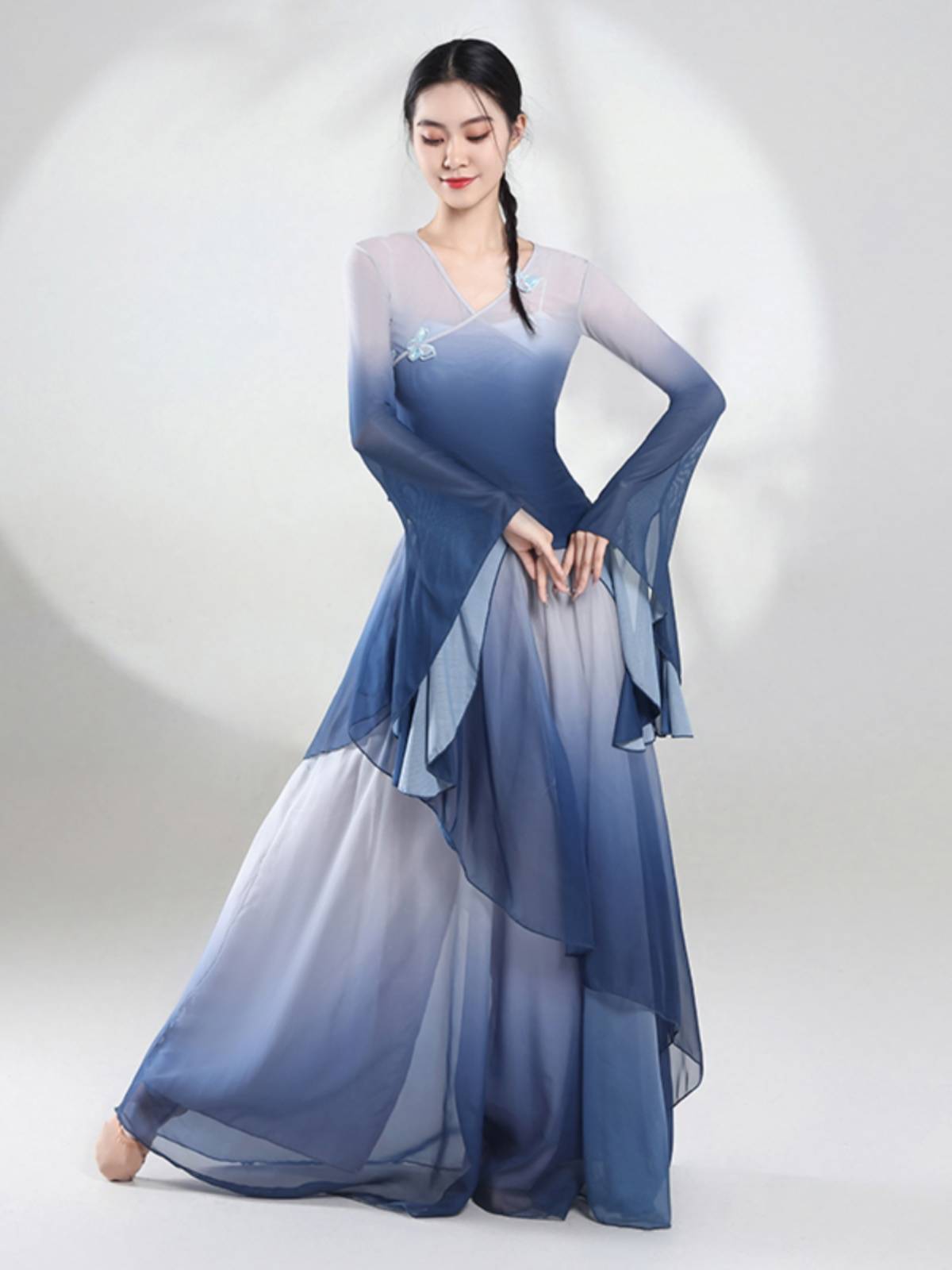 New classical dance exercise, female elegant super immortal grades into rhyme yae, Chinese dance modern dance art test dance service