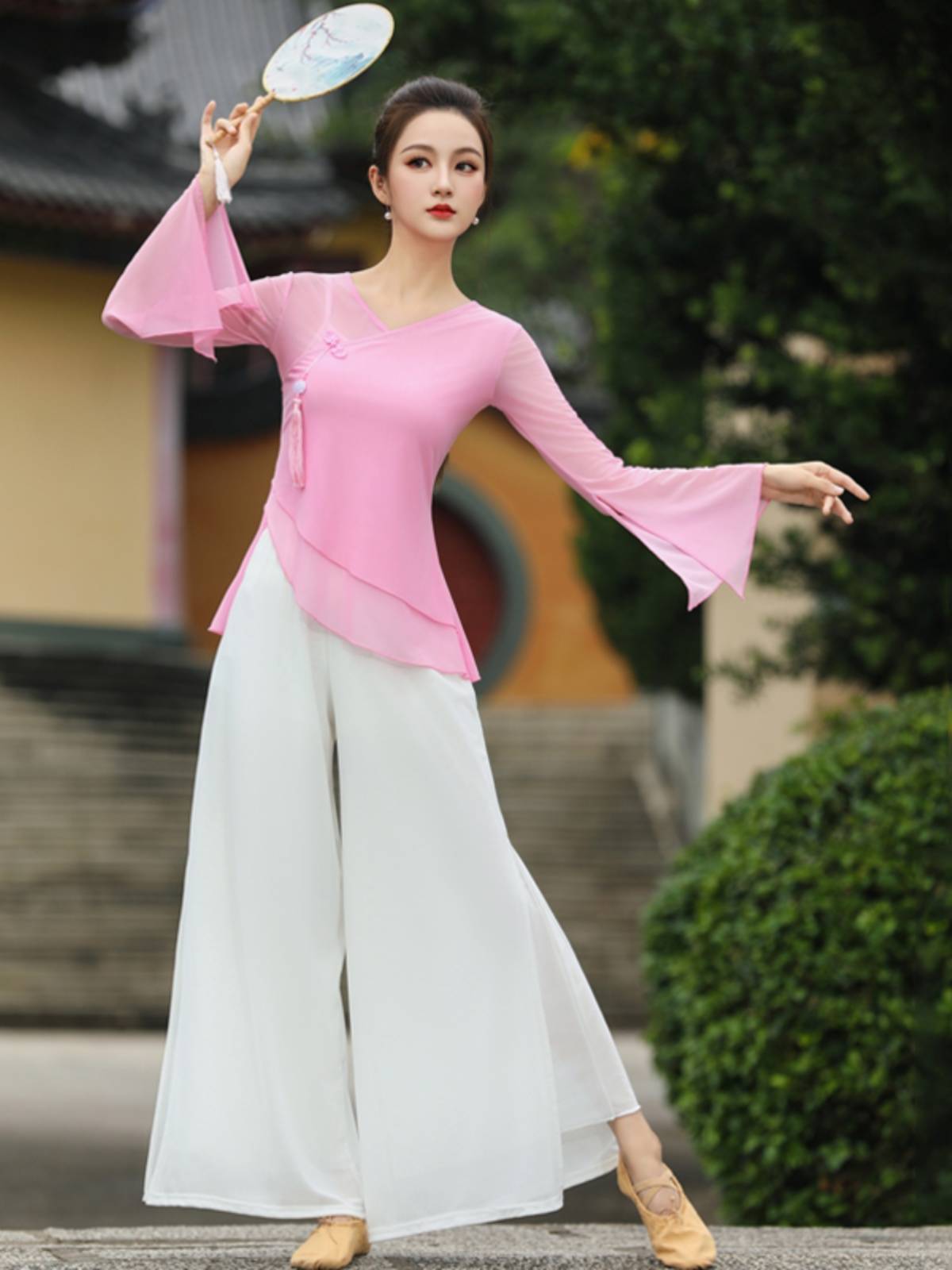 Classical Dance Performance Services Female Permaneous Network Saitizer Examination Divine Practice Delivery Skin Ya Yongyao China Wind Plaza Dance Services