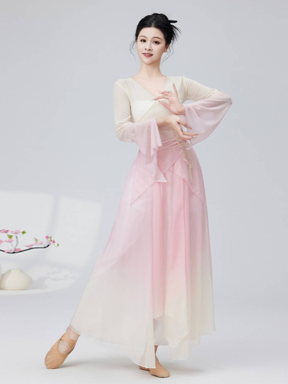Soft classical dance gradient bowl gangs, practice clothes, elegant top Chinese dance exercises performance suit suit