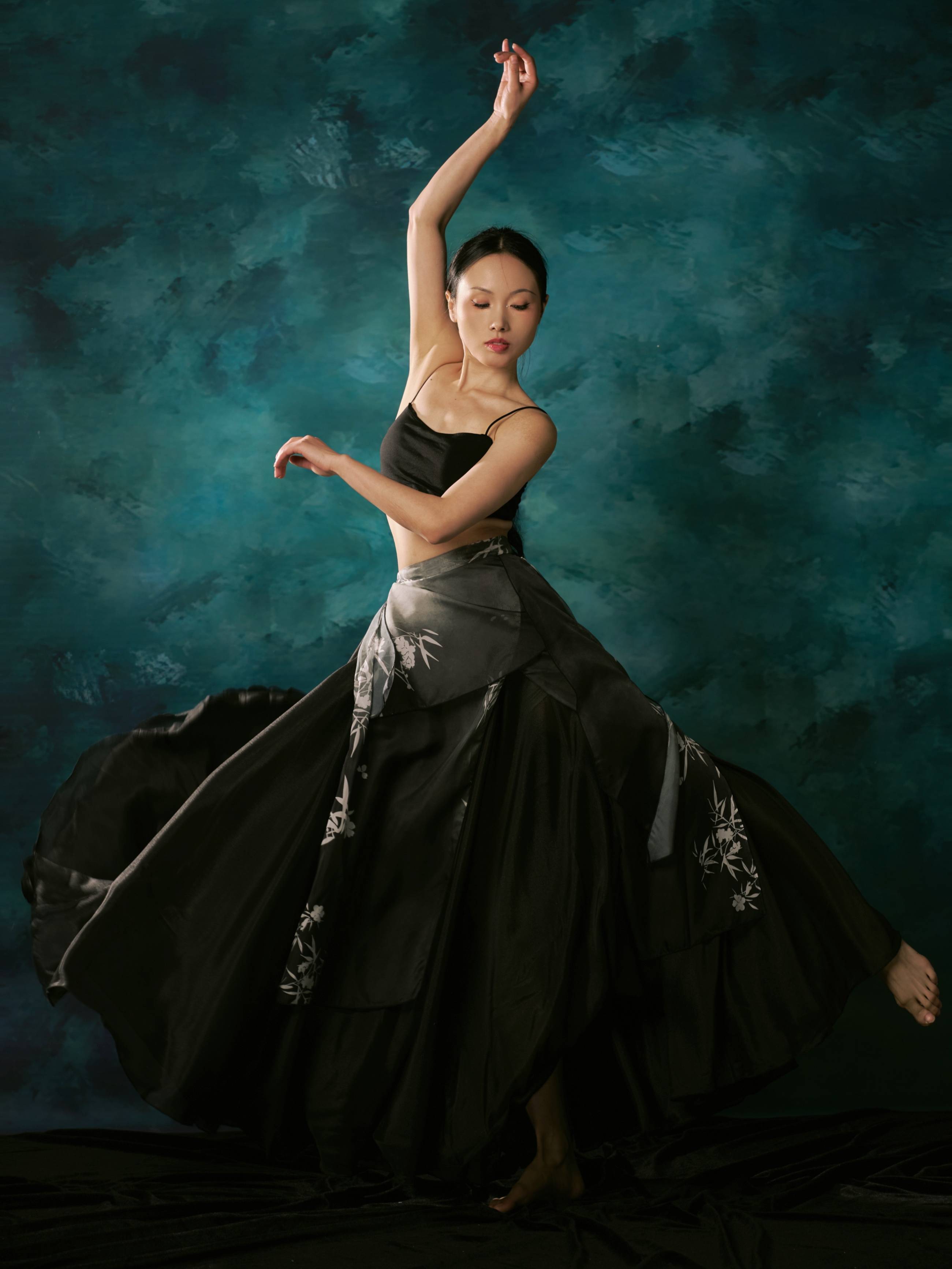 SOSO Classical Dance State Sir's new Chinese ink multi -split tension temperament elegant wild waist dance service