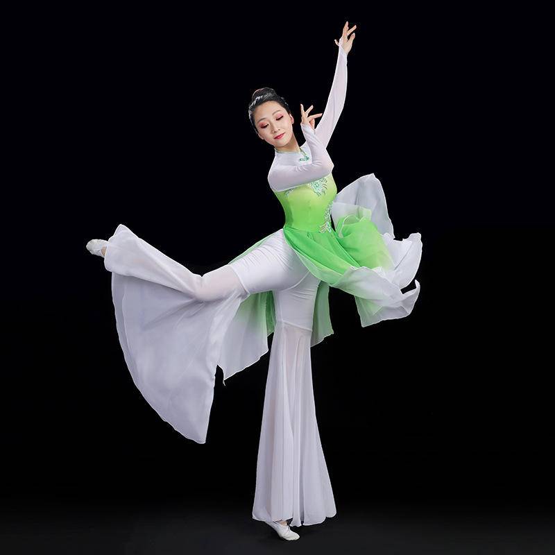 Classical Dance Performance Service Female New Worching Dance Clothing Chinese Wind Set Fan Dance Yangge Server