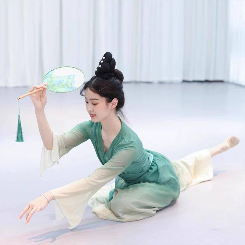 ♪ The Intoxicated Qingbo Dance Show ♪